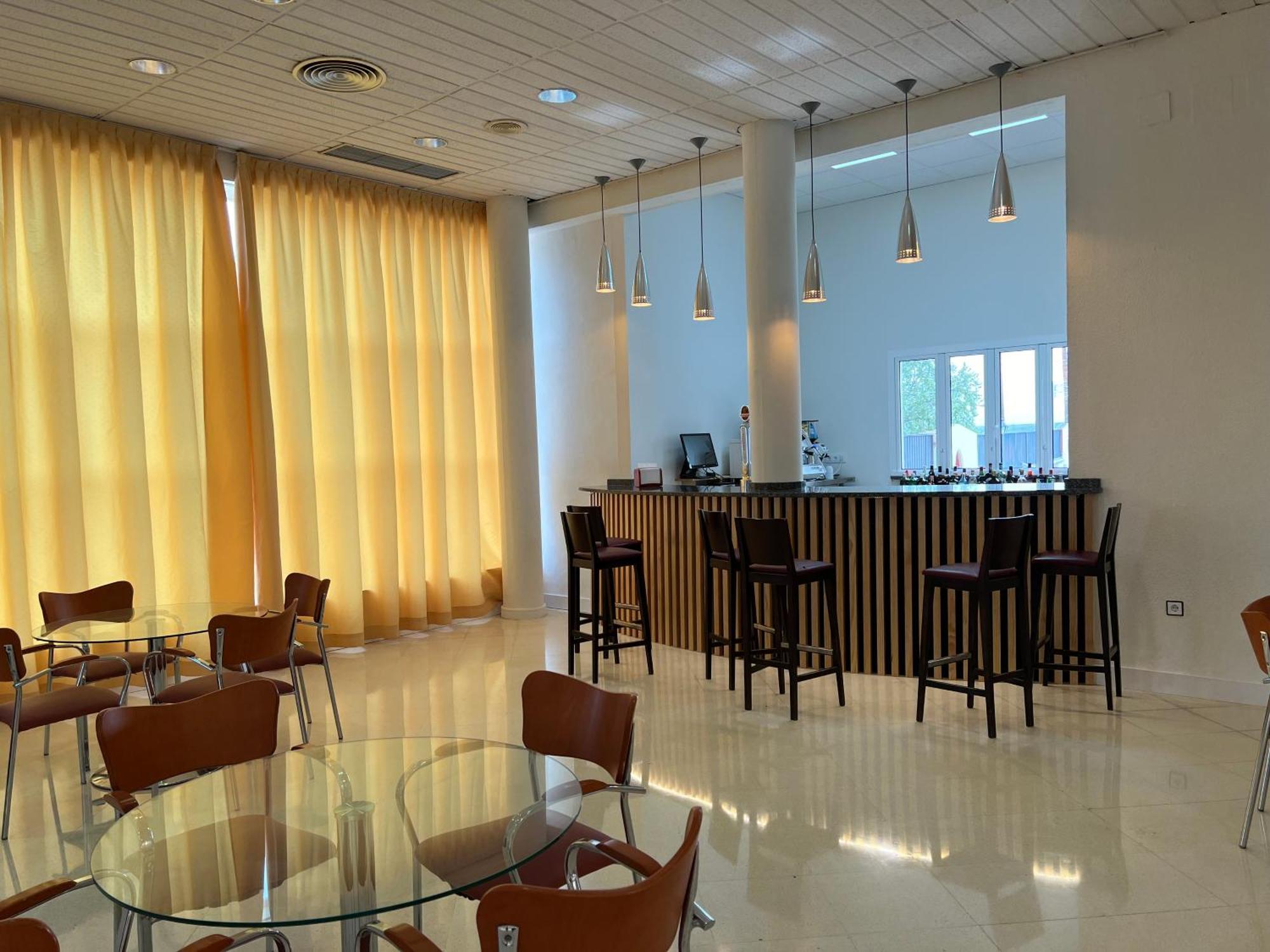 Torre de la Reina Hospedium Hotel Blu Torre De Sevilla מראה חיצוני תמונה