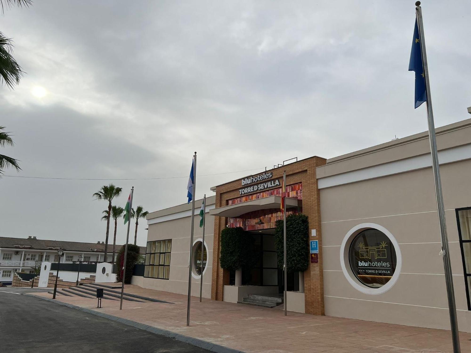 Torre de la Reina Hospedium Hotel Blu Torre De Sevilla מראה חיצוני תמונה